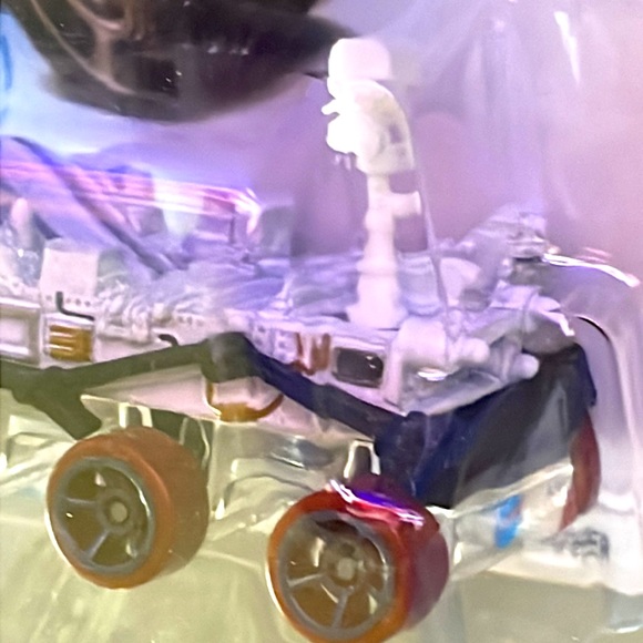 Special Feature :Mars Perseverance Rover - Picture 4 of 11